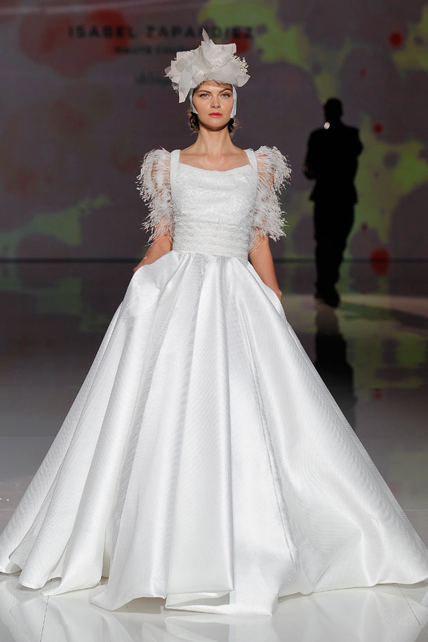 ilovebrides.pt Isabel Zapardiez 2018 Barcelona Bridal Fashion Week 2017